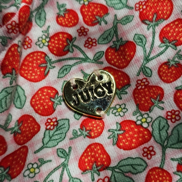 Juicy Couture Strawberry 2 Piece Baby Outfit - Picture 5 of 13